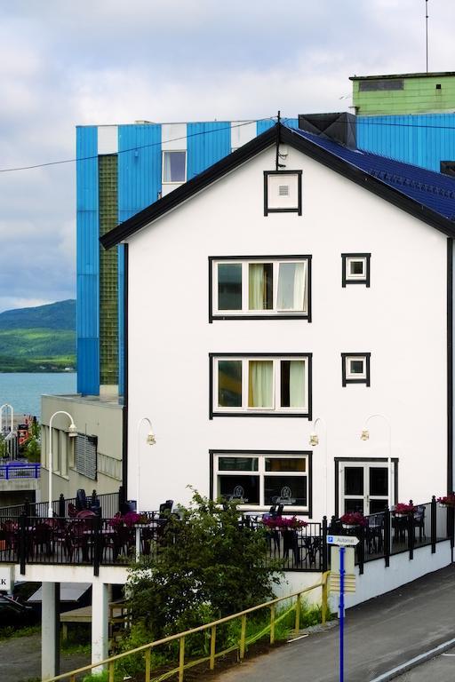 Comfort Hotel Финснес Екстериор снимка